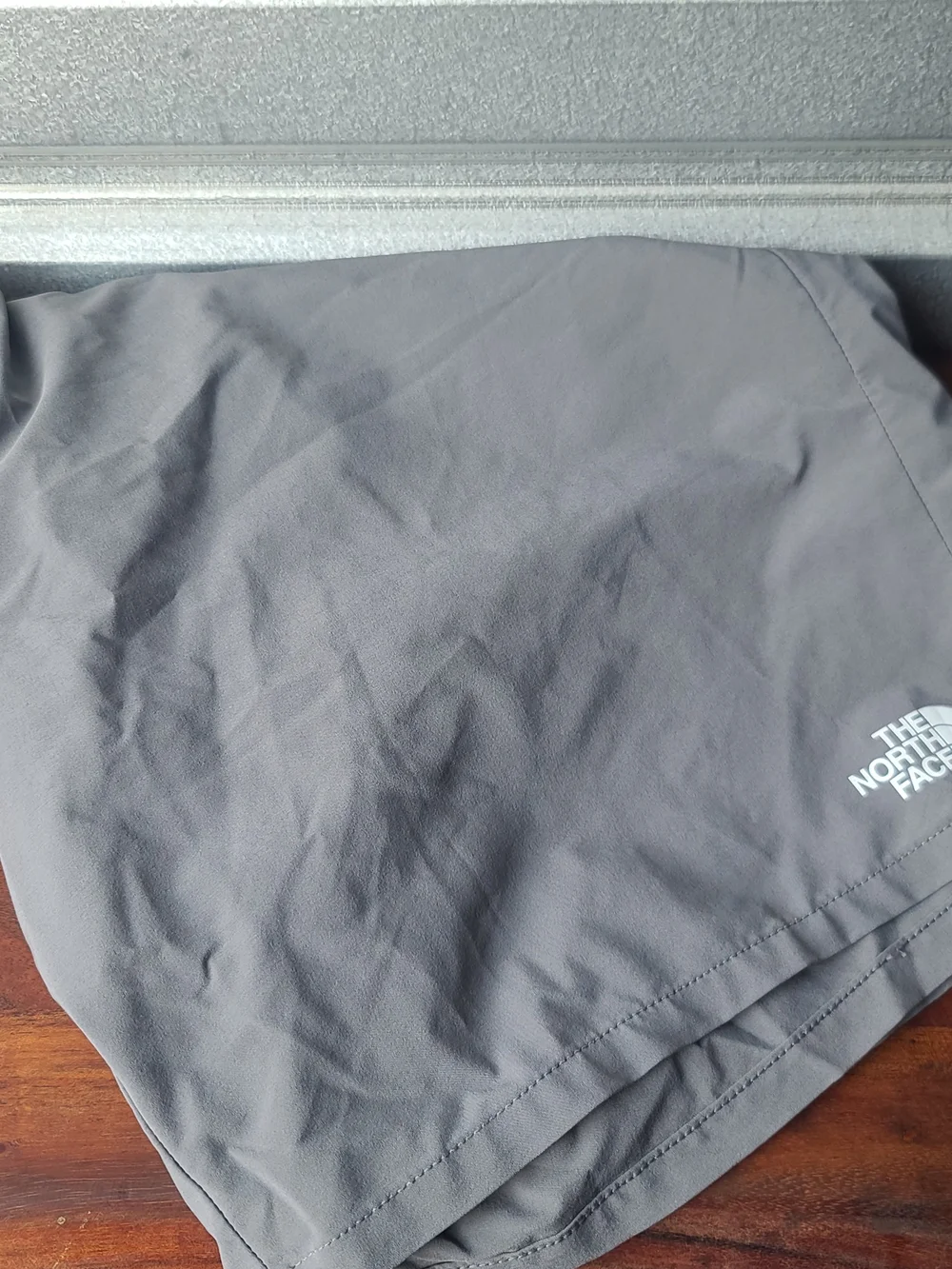 The North Face Men's Large Gray Active Shorts